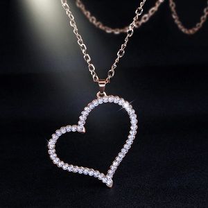 Women’s Fashion  Statement Heart Necklace